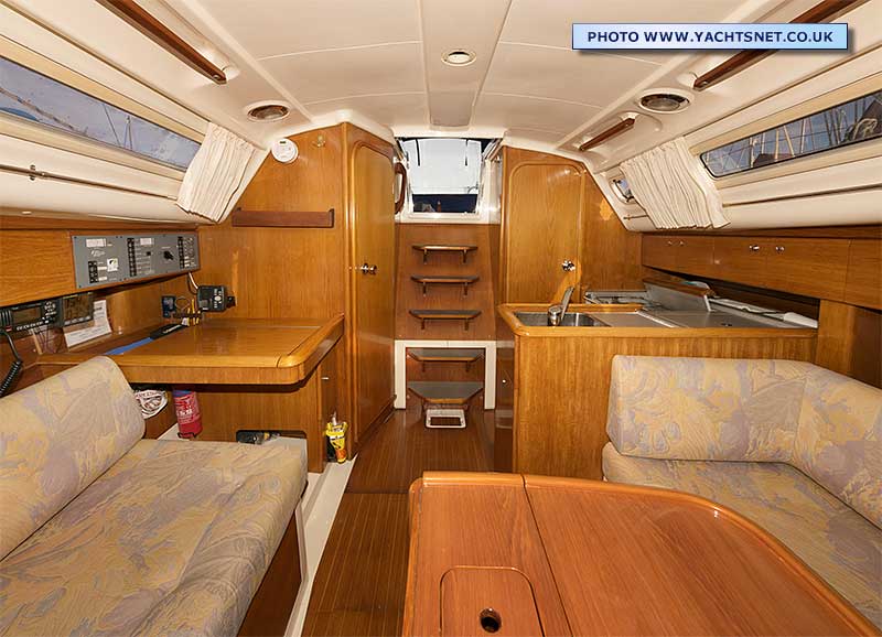 Saloon aft