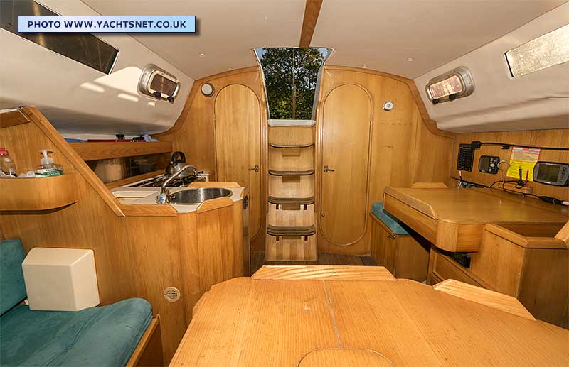 Saloon aft