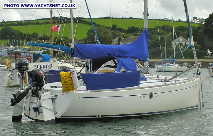 Beneteau First 211