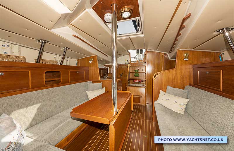 Saloon aft