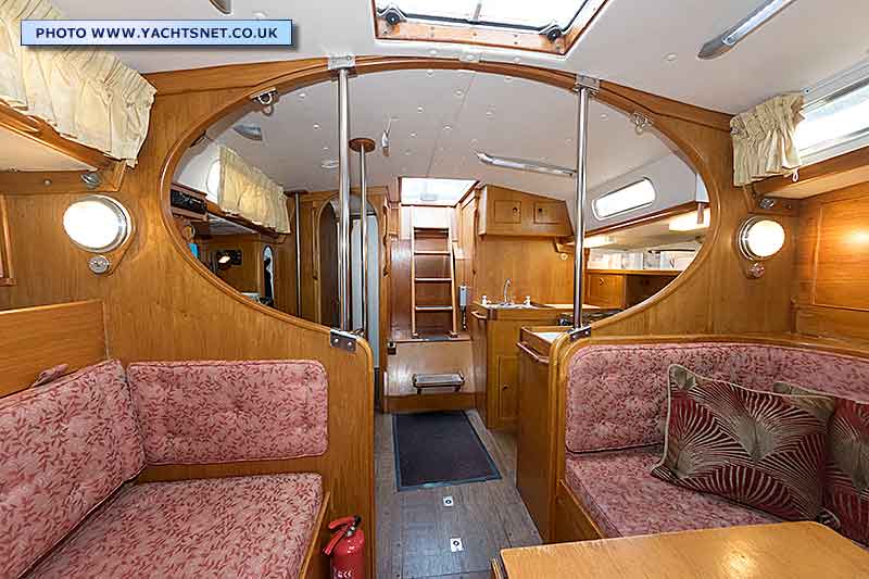 Saloon aft