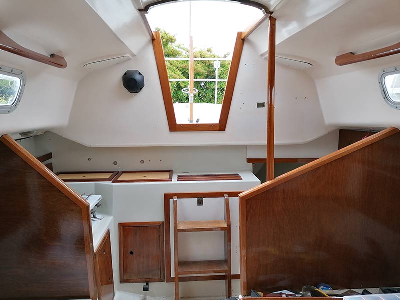 Saloon aft