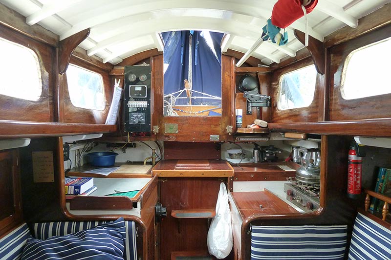 Saloon aft