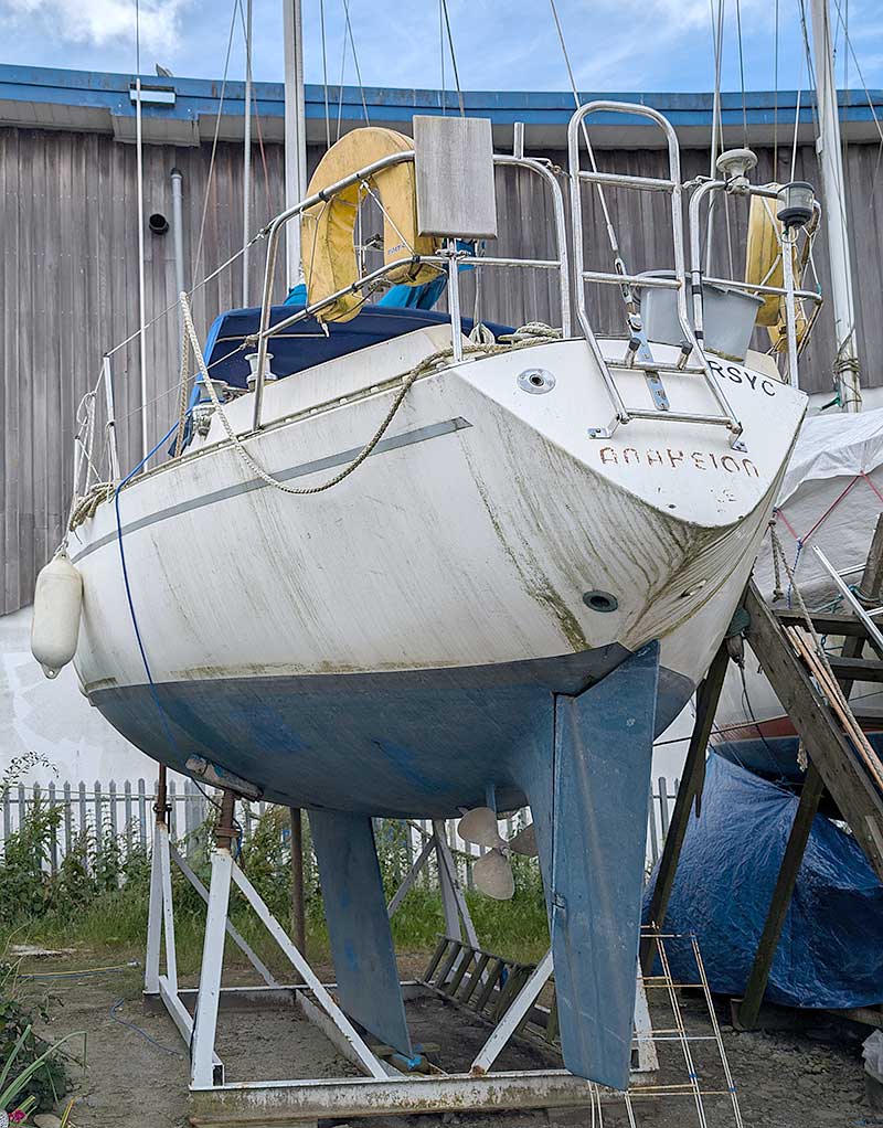 Ashore stern