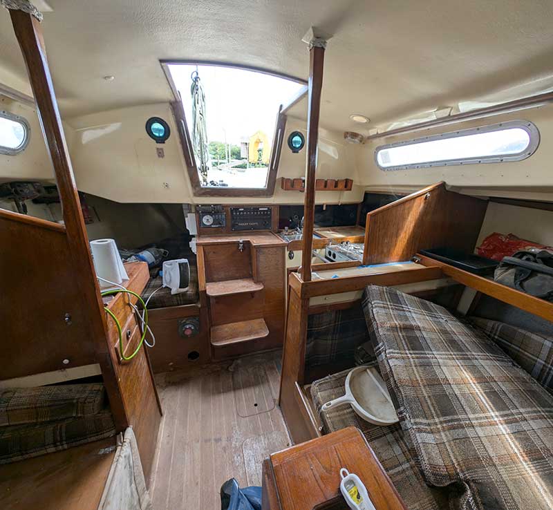 Saloon aft