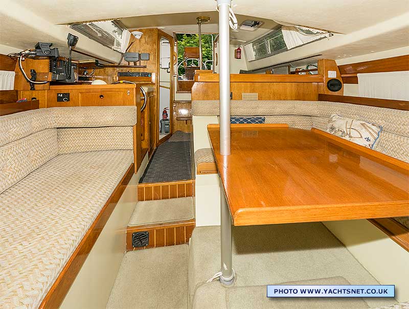 Saloon aft