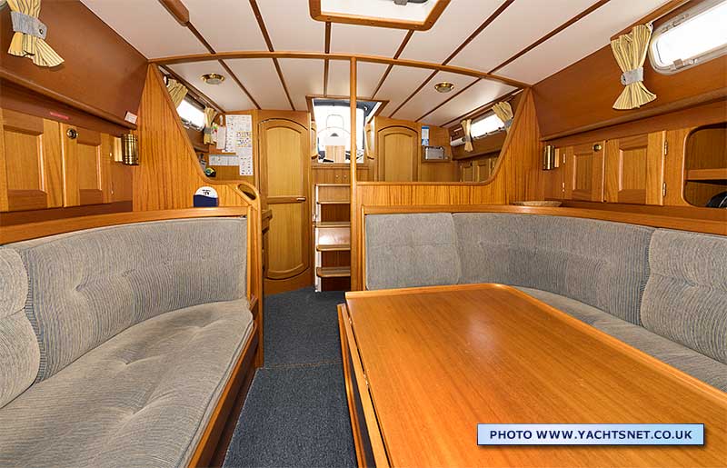 Saloon aft