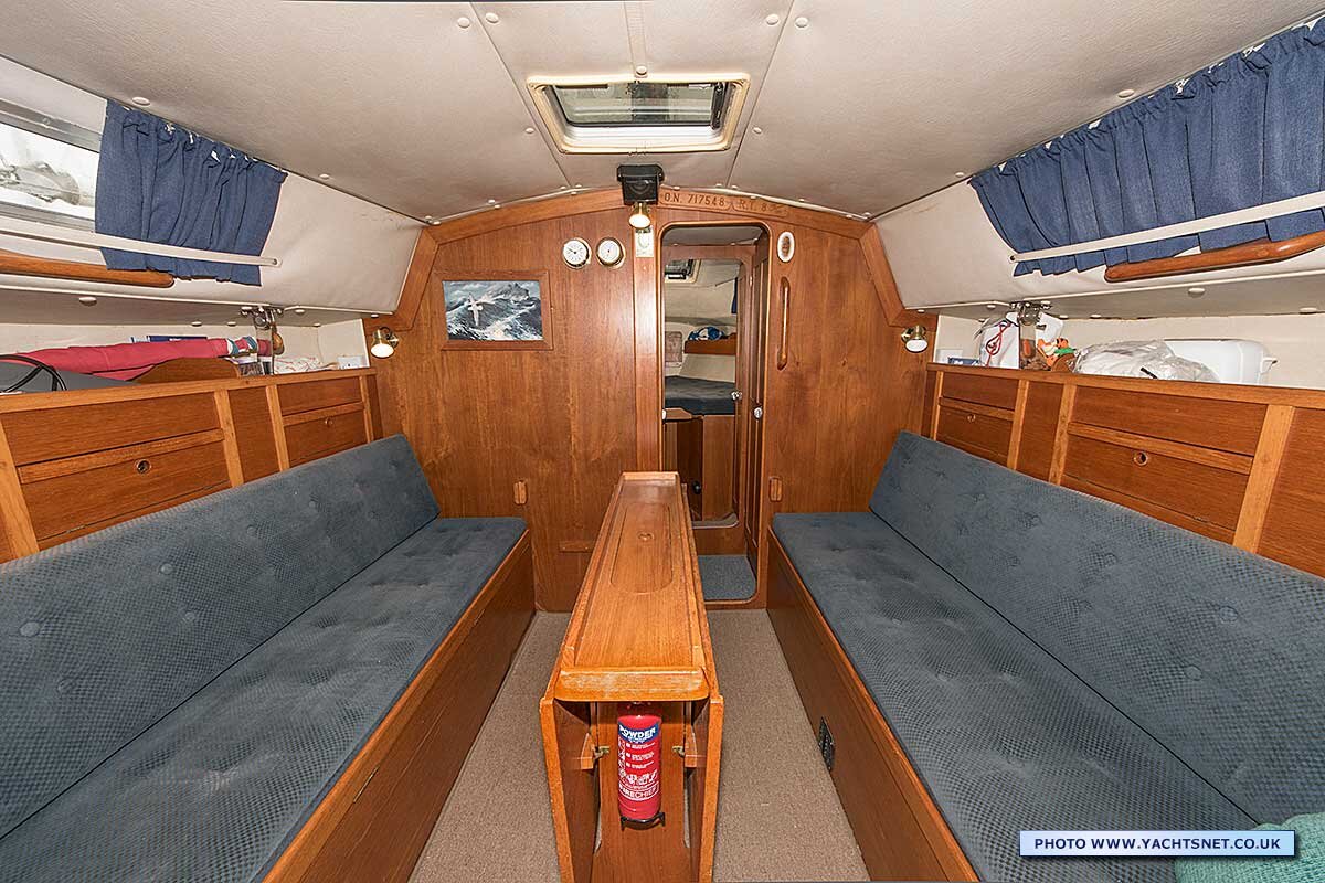 saloon-fwd-ss