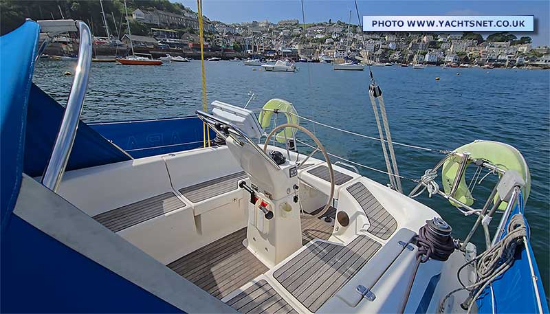 Cockpit aft