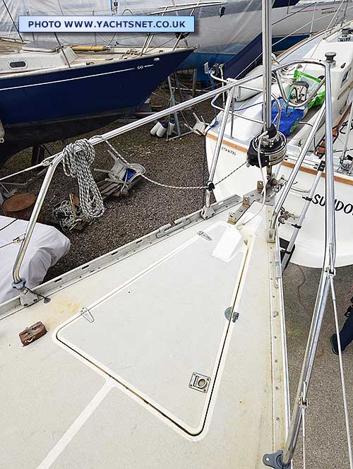 Bow detail