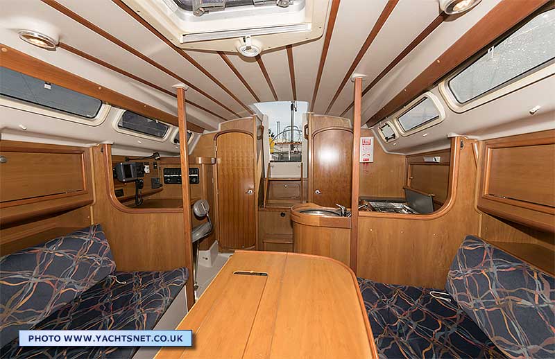 Saloon aft